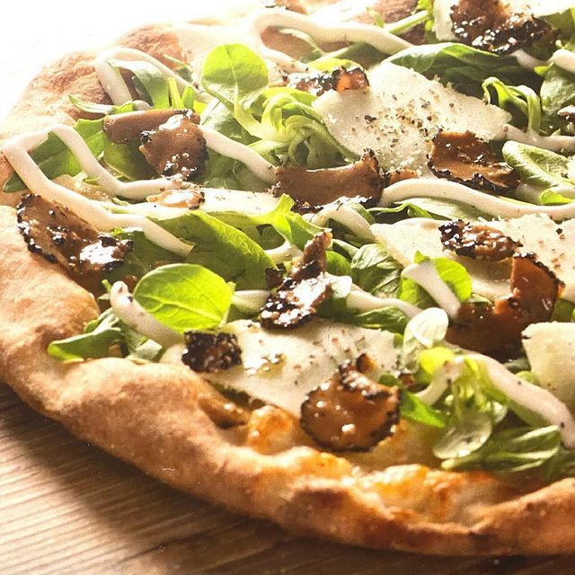 pizza olive