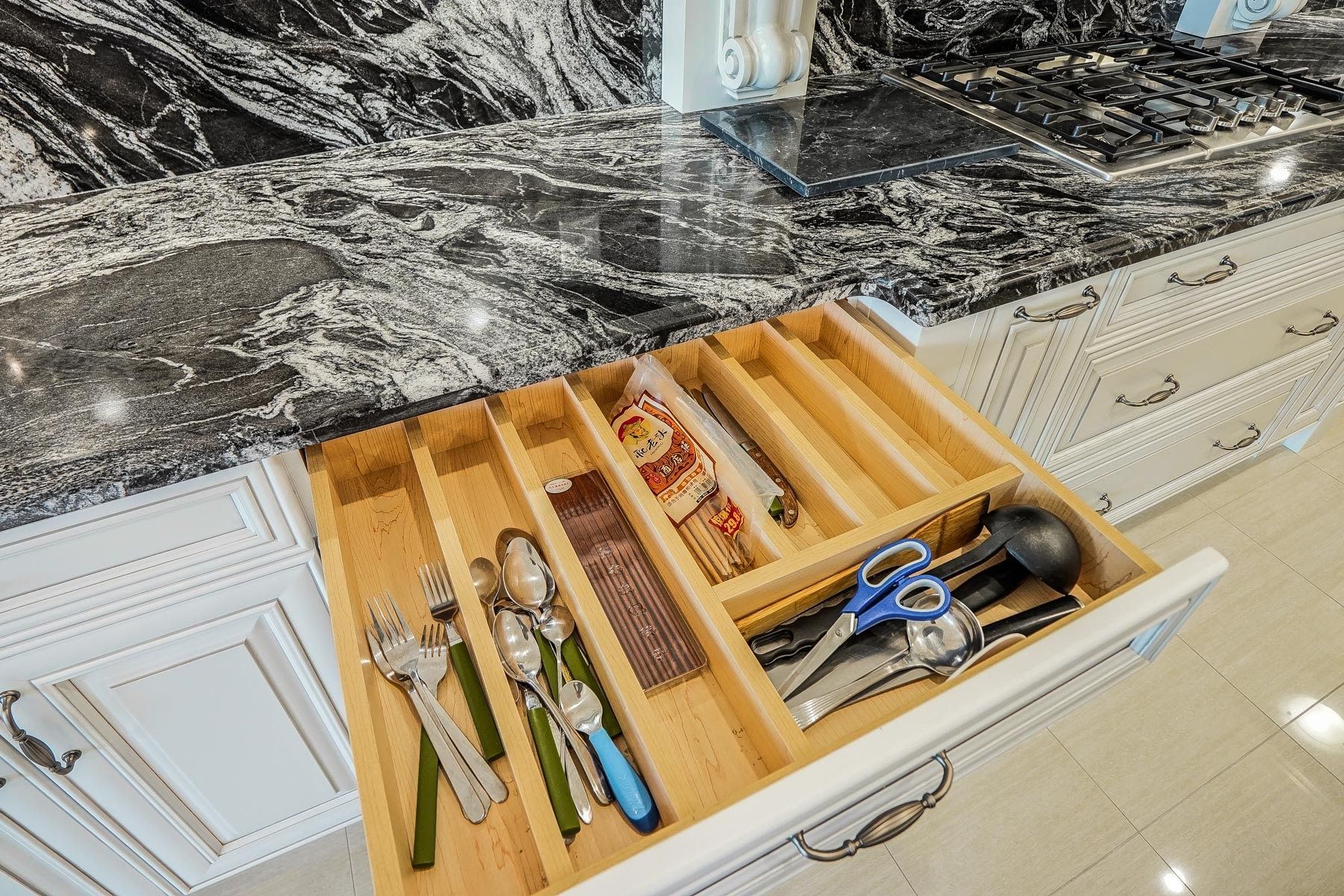 Grande Tile and Reno Plus kitchen cabinet