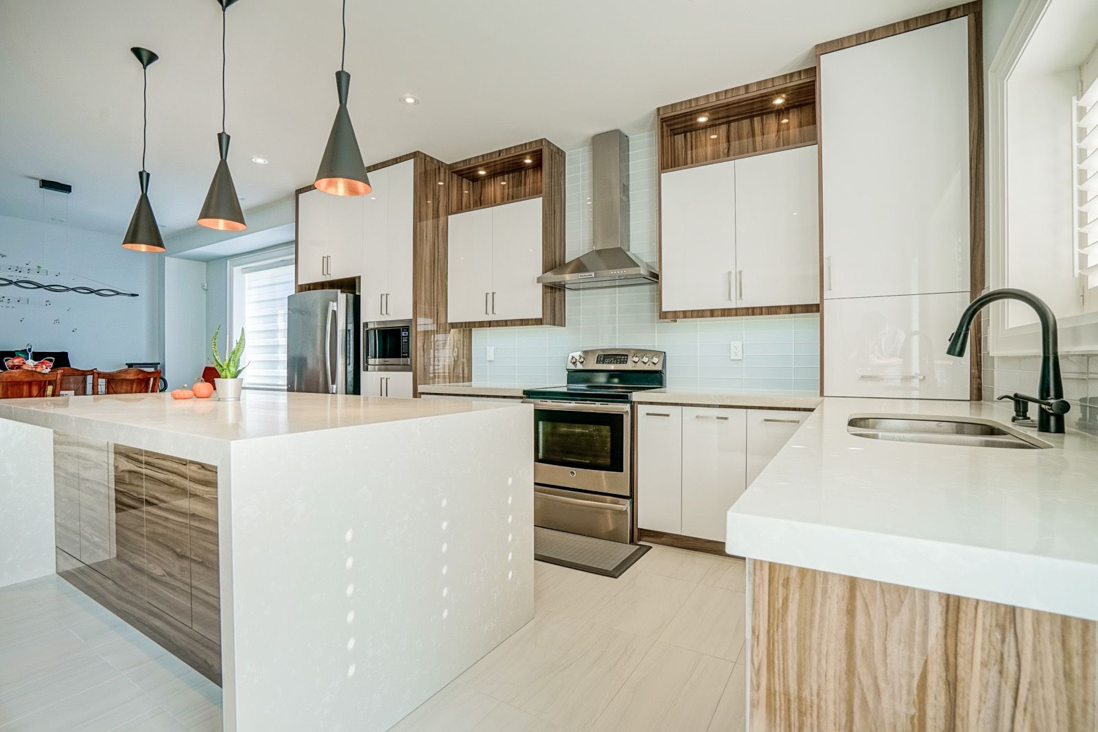 Grande Tile and Reno Plus kitchen cabinet