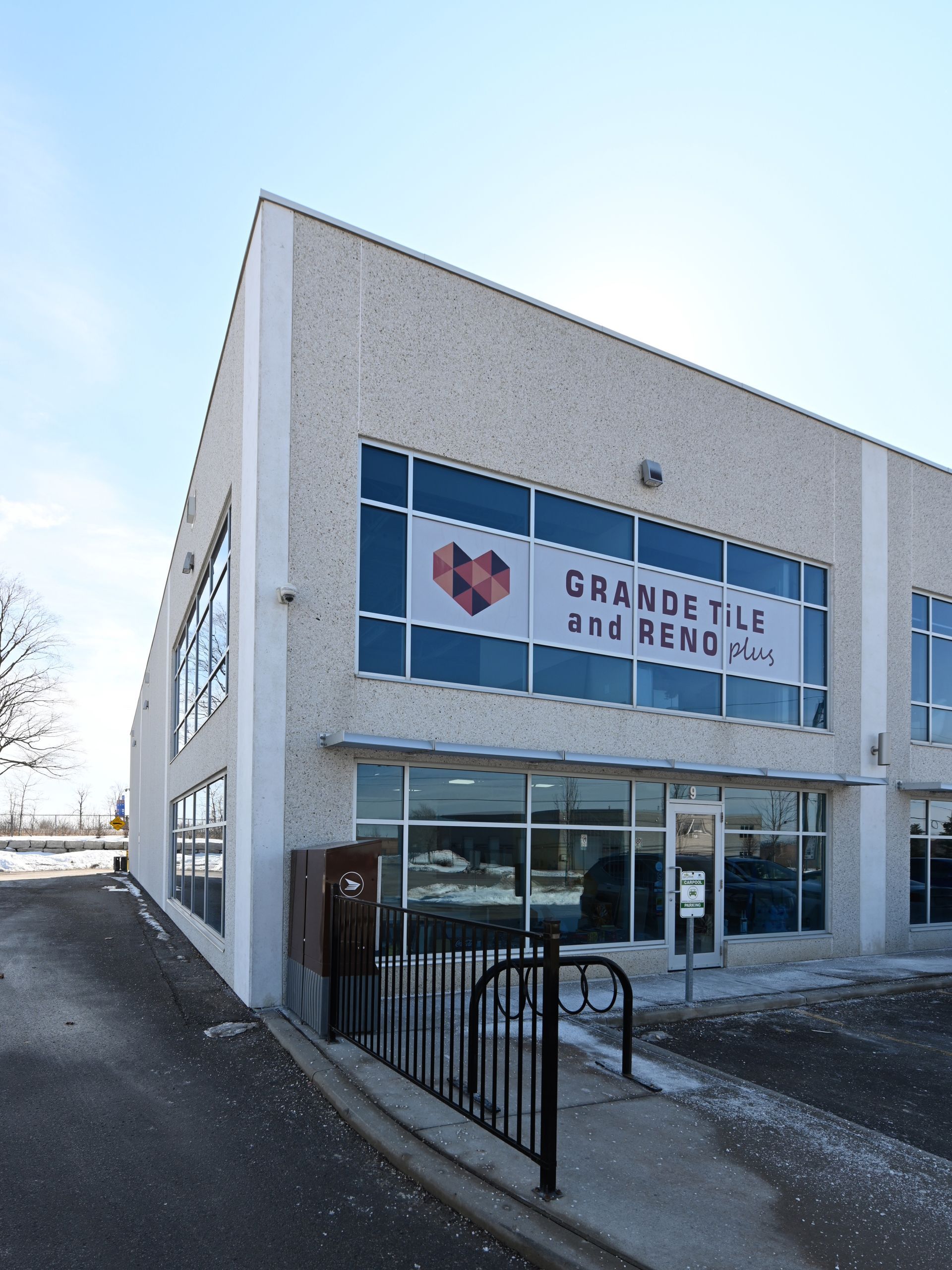 Grande Tile and Reno Plus Showroom Space