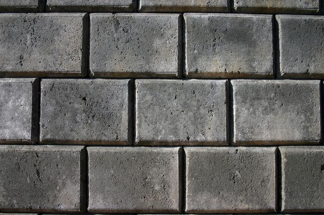 Concrete Retaining Walls