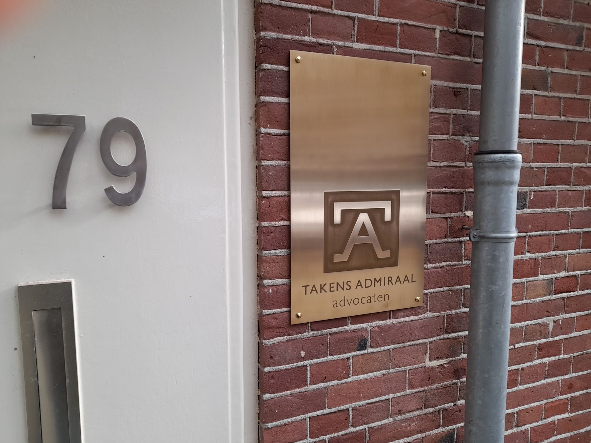 Messing bord graveren Naambordenservice Amsterdam
