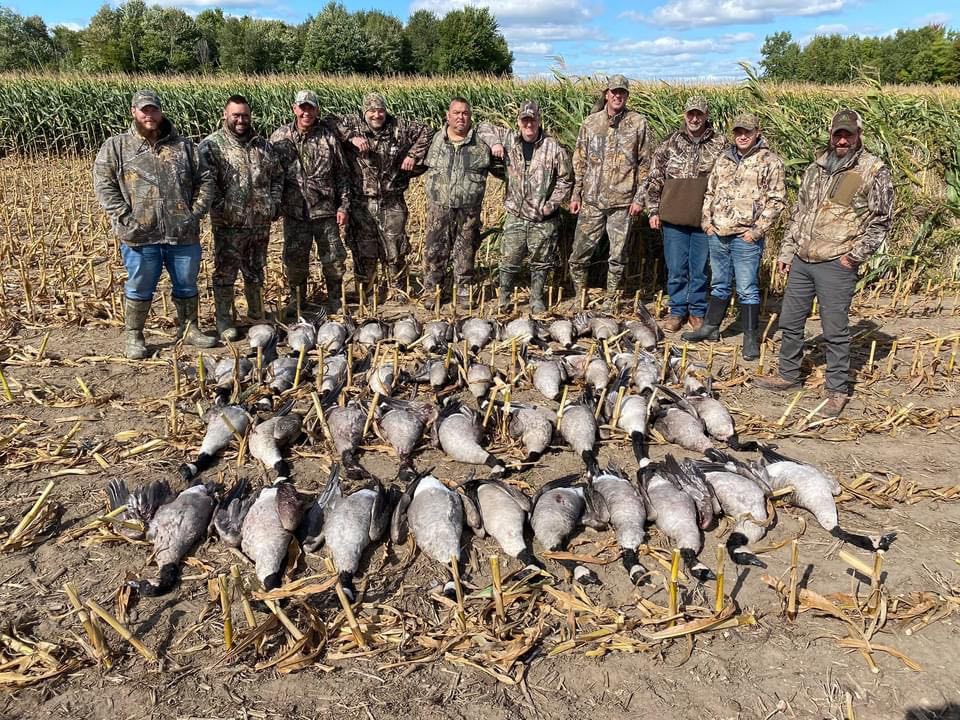 Canada Goose Hunts In the Face Outdoors