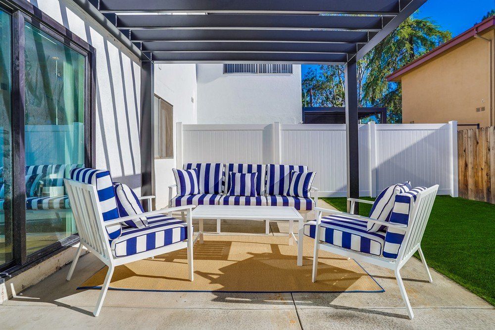 12547 Chandler Blvd. patio 2