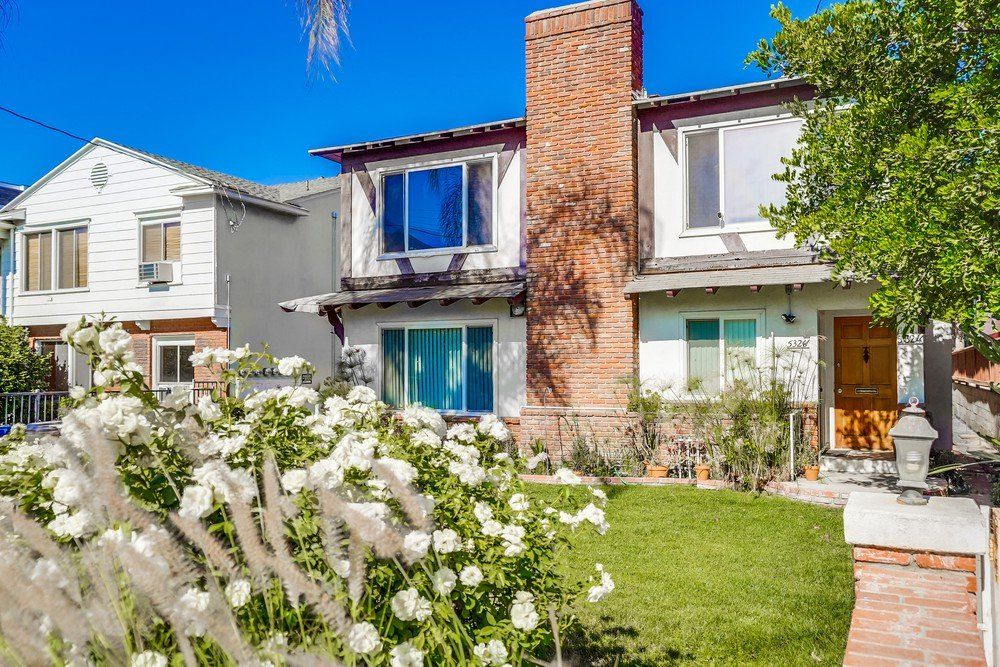 5326 Whitsett Ave exterior 2