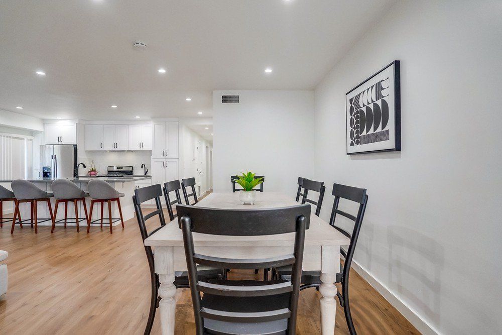 5326 Whitsett Ave dining table view 1