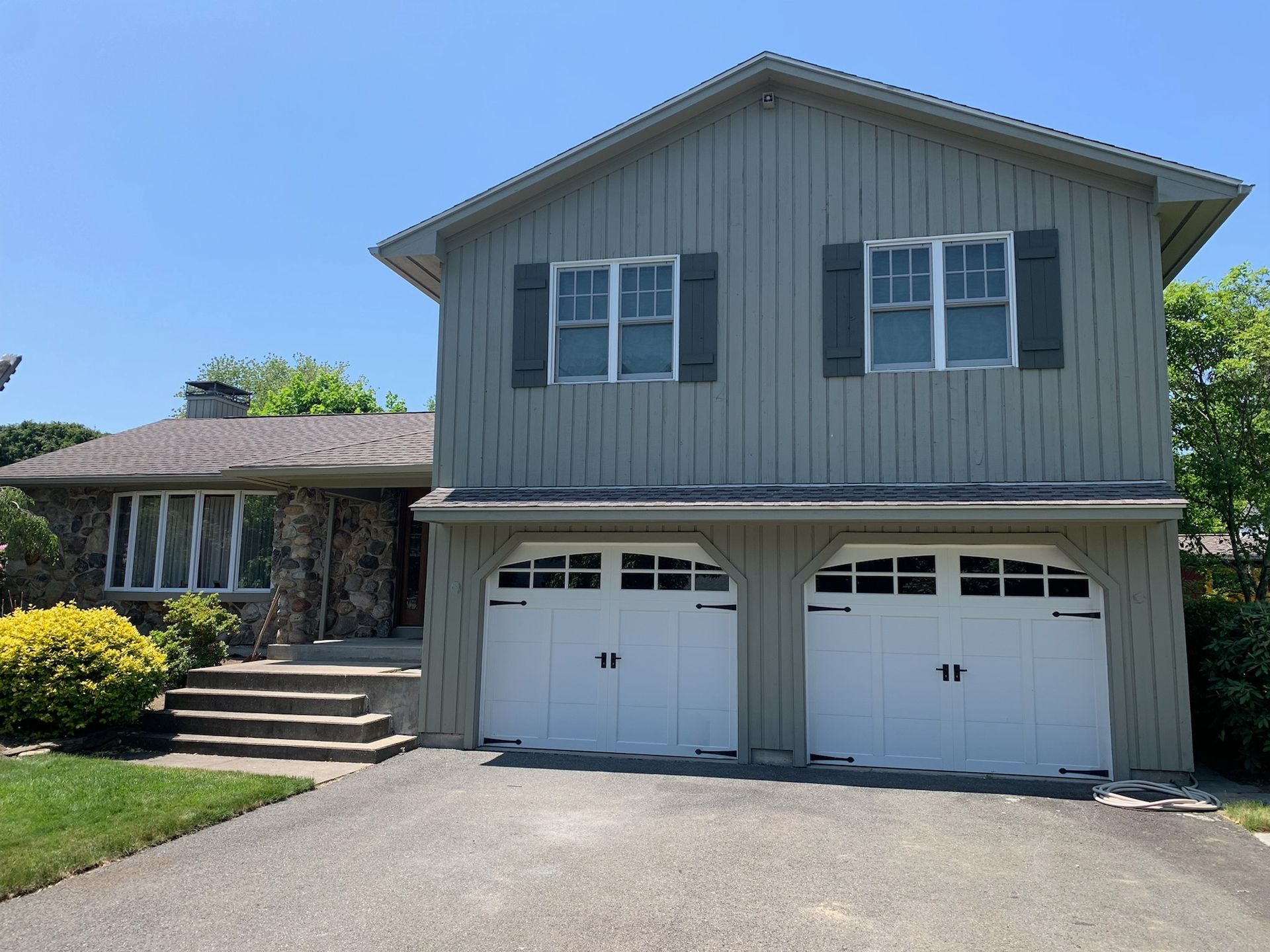 garage door painters in MA