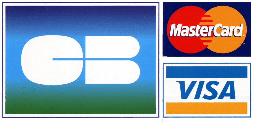 Logos des moyens de paiement : CB, Mastercard et Visa.
