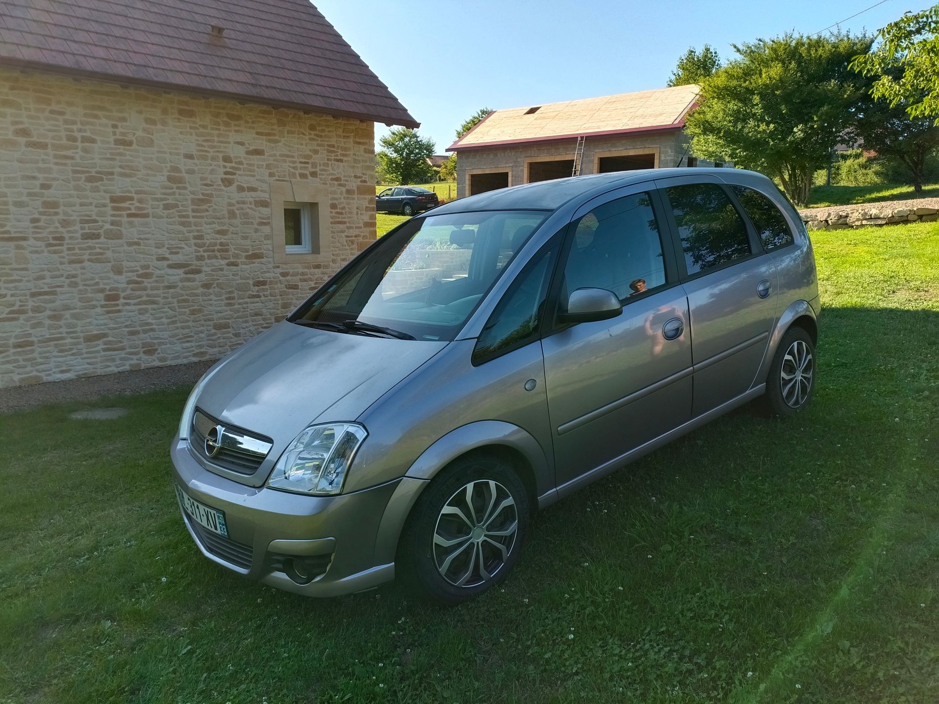 Convoyage automobile de Bergerac à Saintes