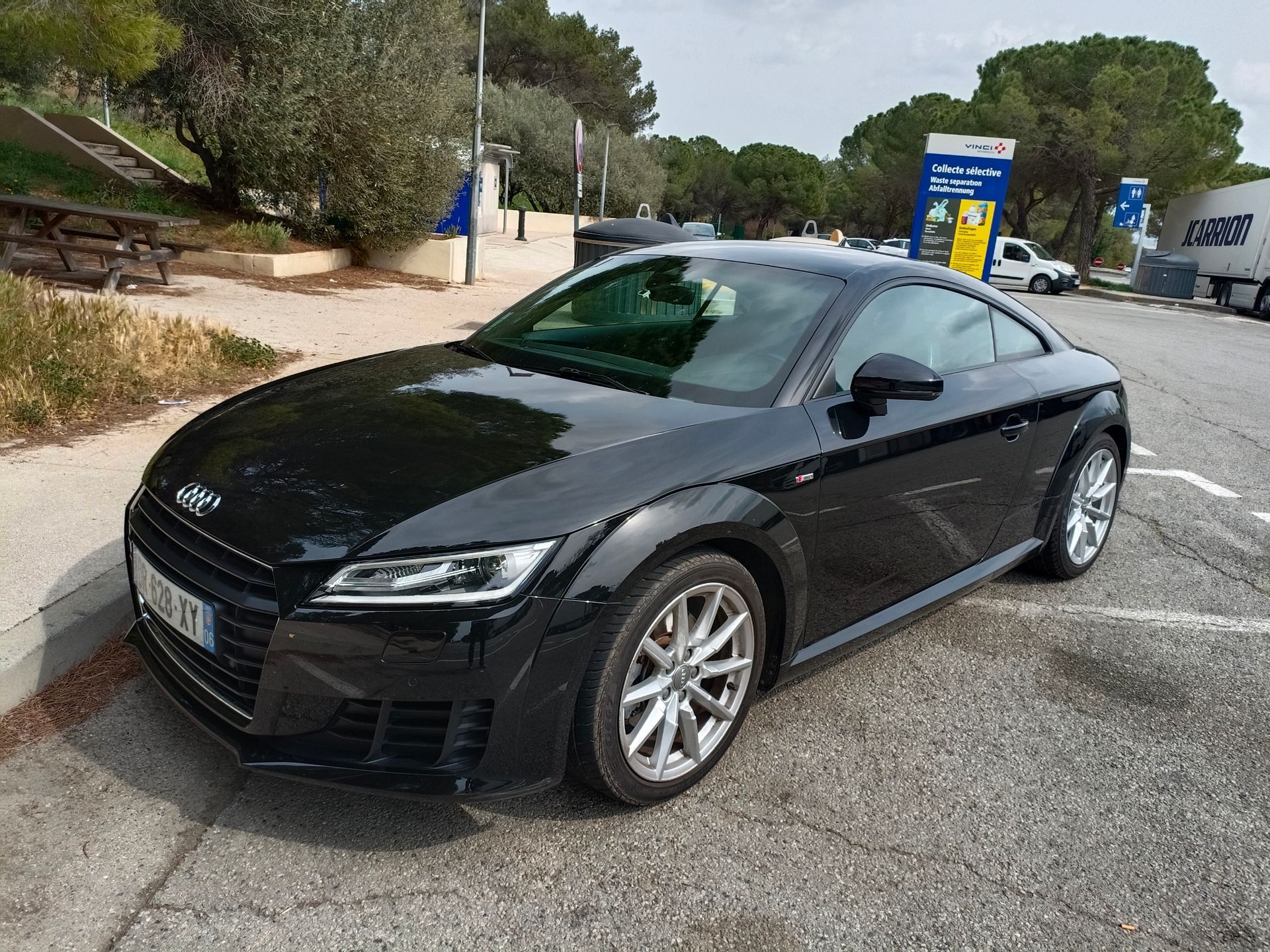 Convoyage automobile de Marseille à Javerlhac