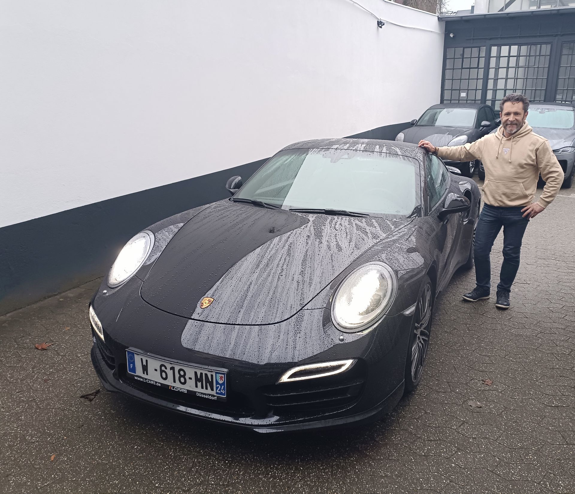 Convoyage automobile d'Hanovre à Nontron