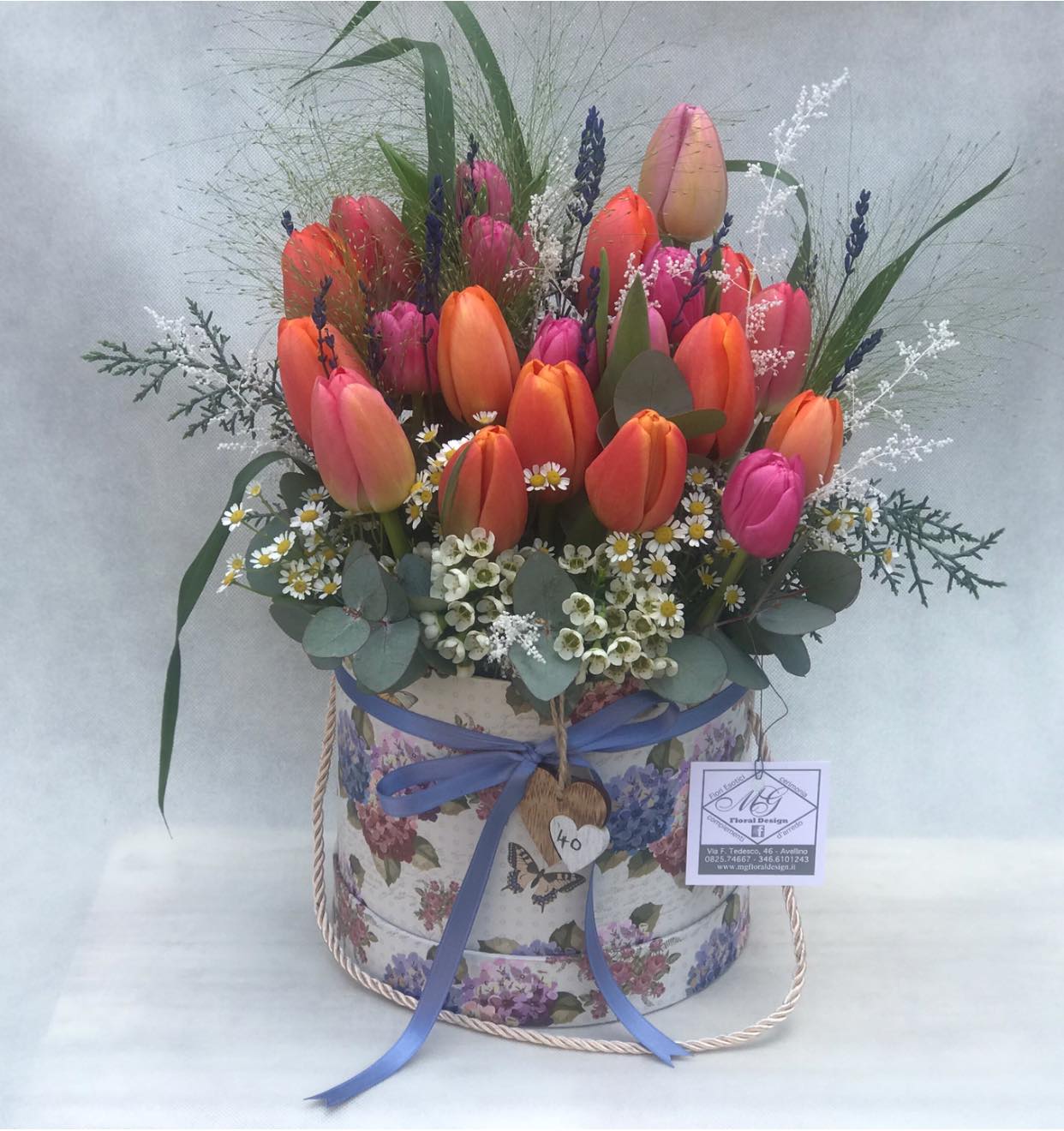 Box con tulipani
