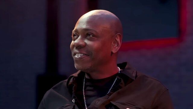 Dave Chappelle Keeps Skewering LGBTQQIAAP2S+ Sacred Cows in Netflix Special &lsquo;The Dreamer&rsquo;