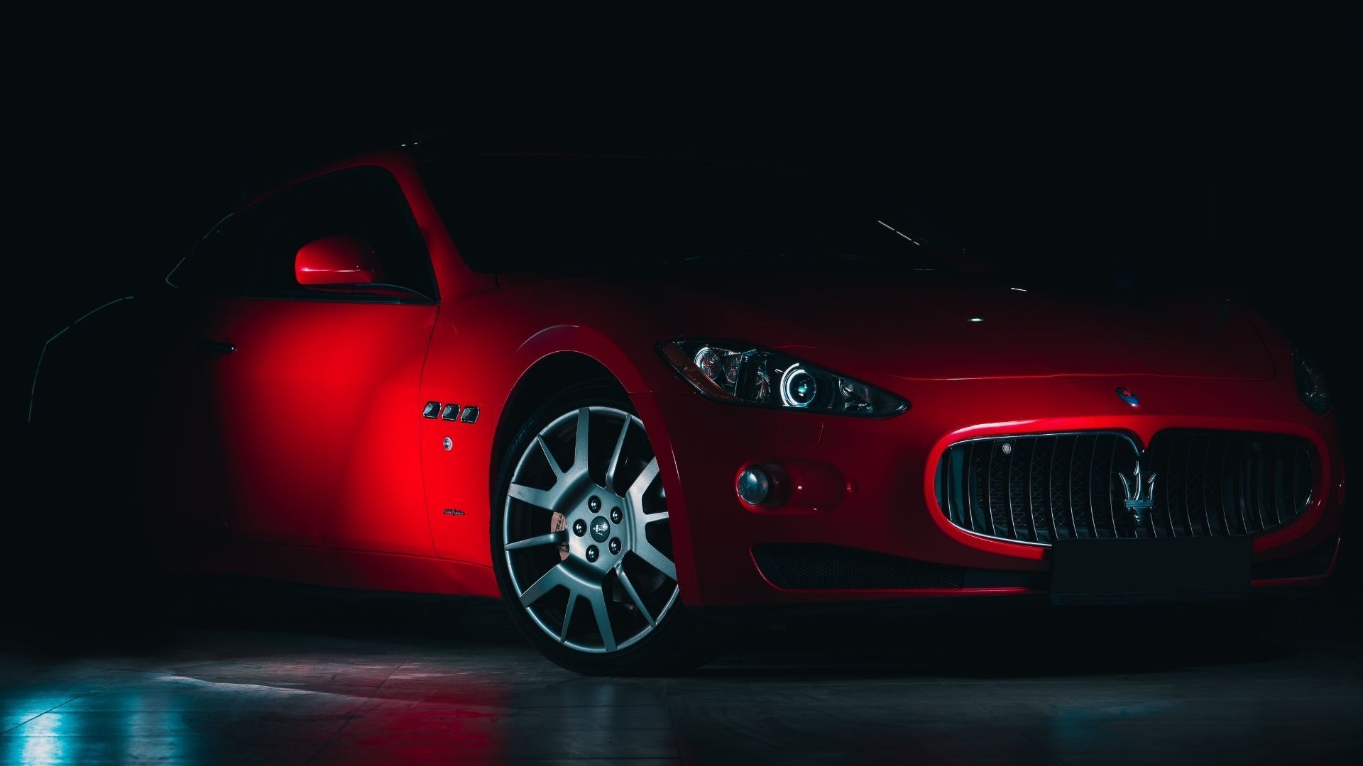 maserati con ombra