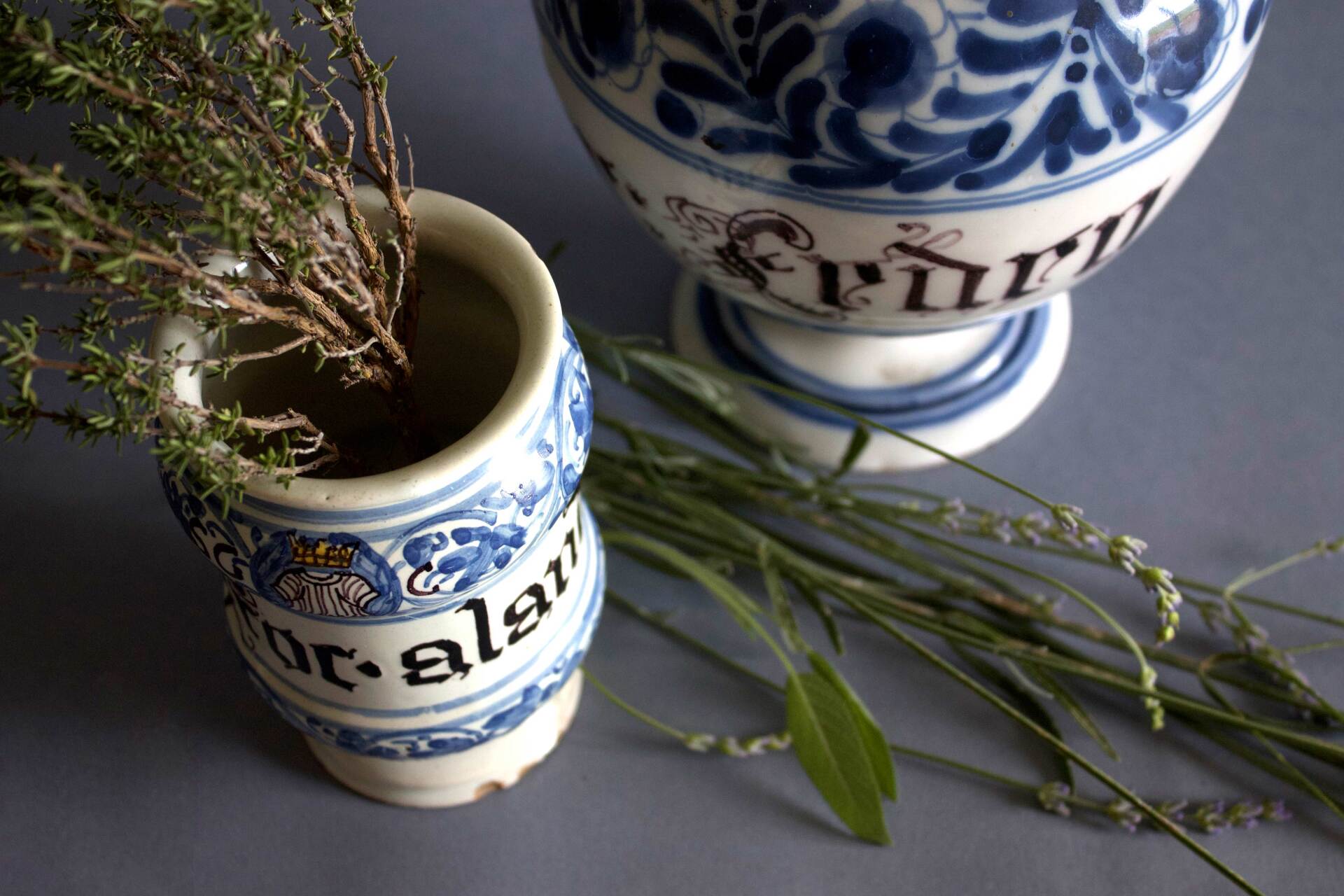 Orciolo in maiolica