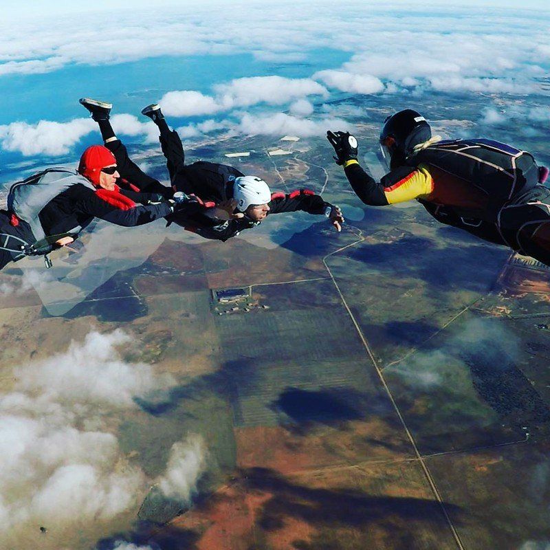 skydivers adelaide skydiving centre