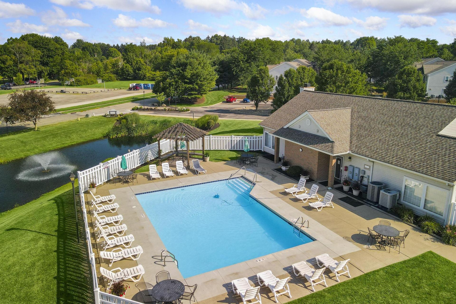 Columbia Woods Apartments Norton, OH BruZiv Partners