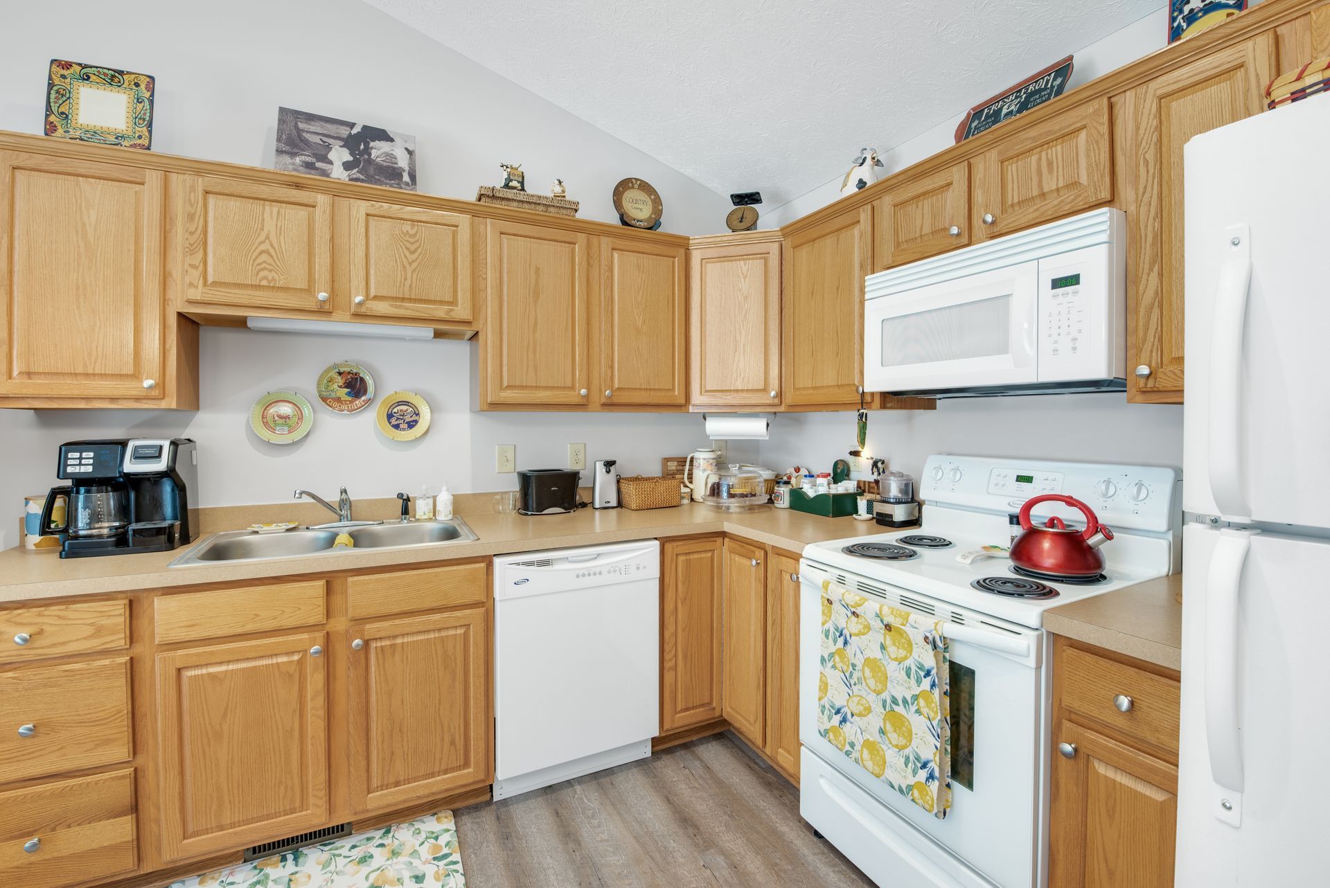 Long Drive Suites in Norton, Ohio photo gallery