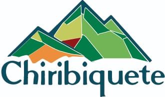 Logotipo de Chiribiquete con montañas verdes estilizadas y detalles en naranja y azul sobre la palabra “Chiribiquete”.