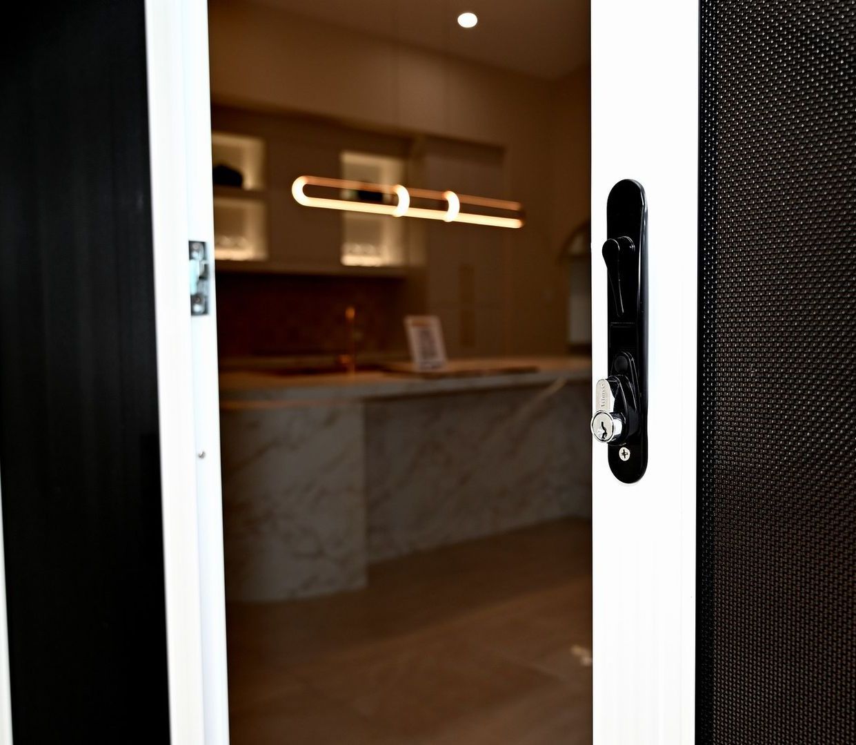 NQ Glass & Aluminium Fitouts Windows & Doors in Townsville