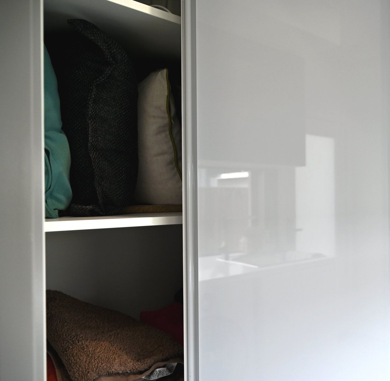 NQ Glass & Aluminium Fitouts Windows & Doors in Townsville