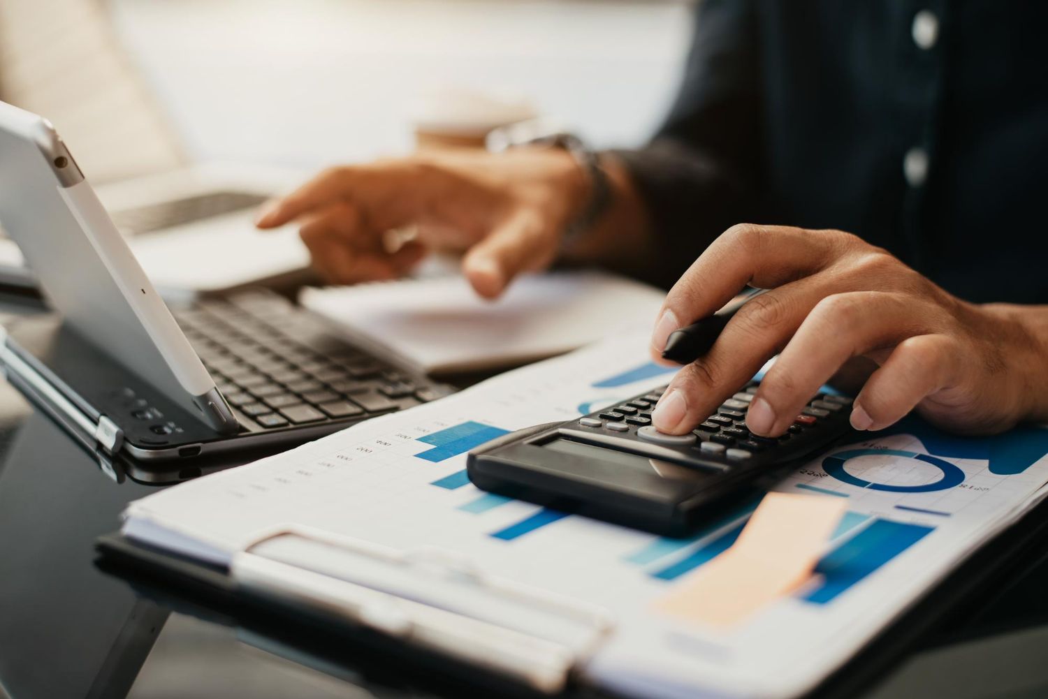 Servi&ccedil;os nas &aacute;reas Fiscal e Tribut&aacute;ria