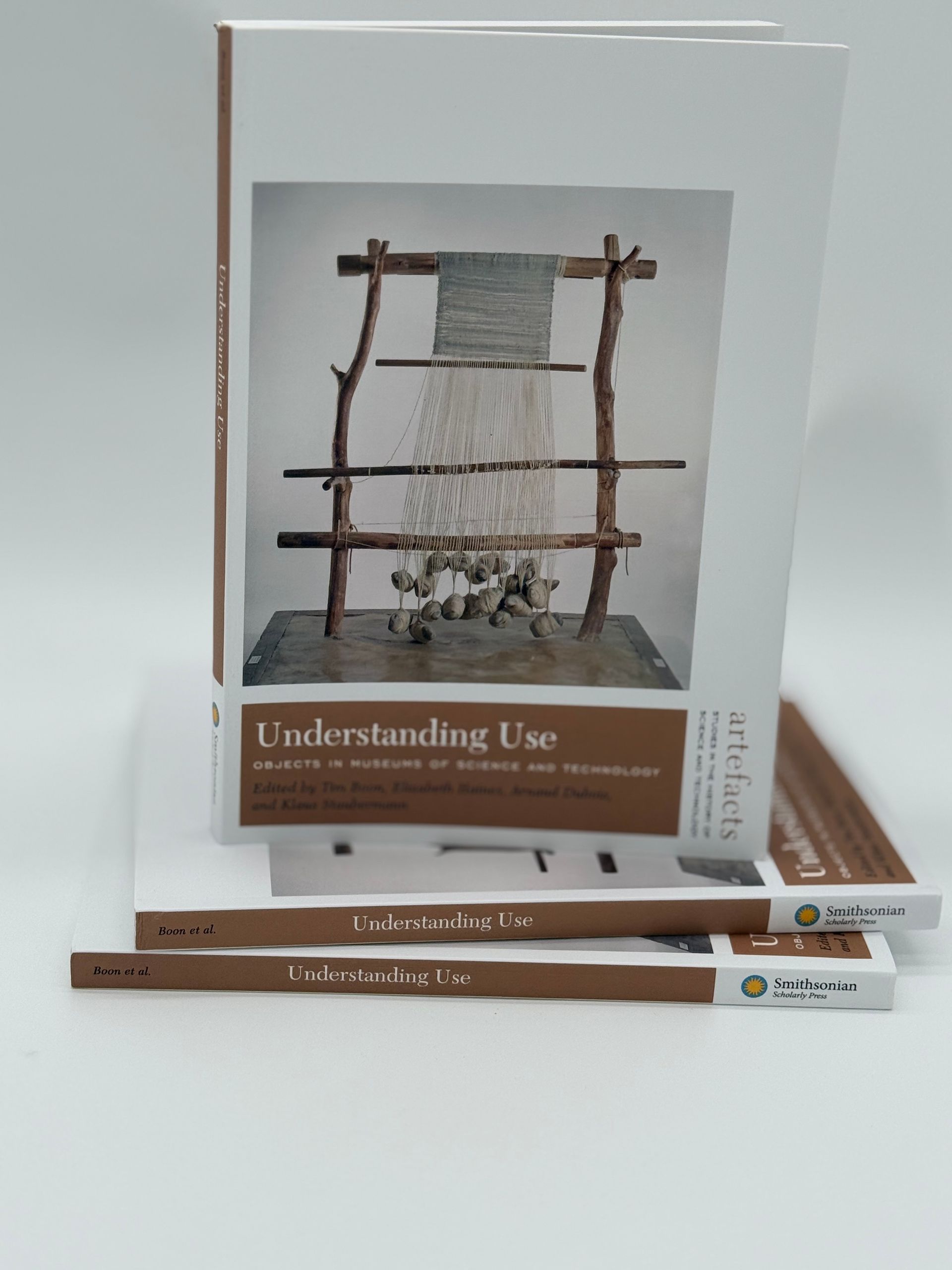 Understanding Use softcover museum book