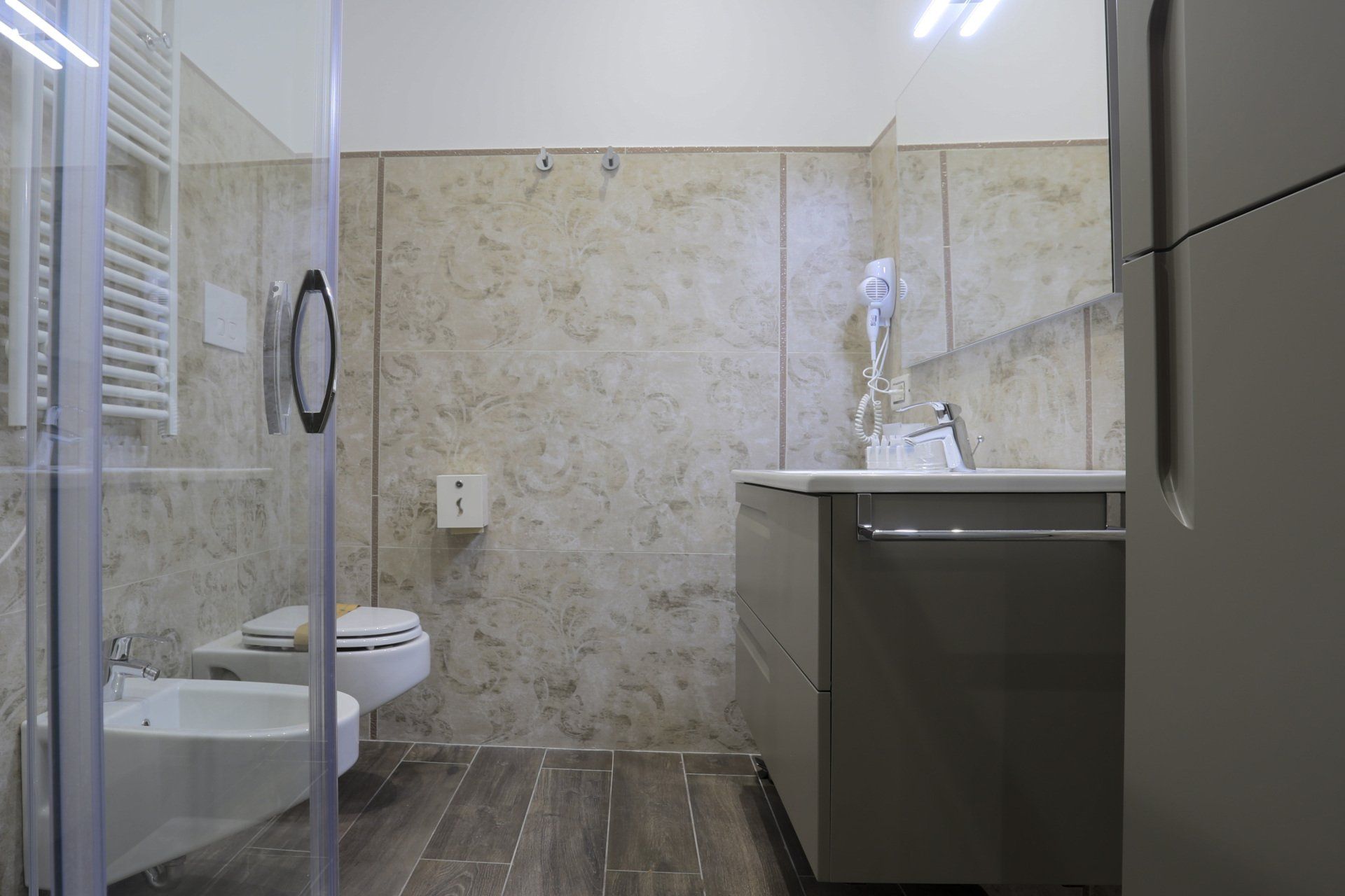 Bagno con doccia