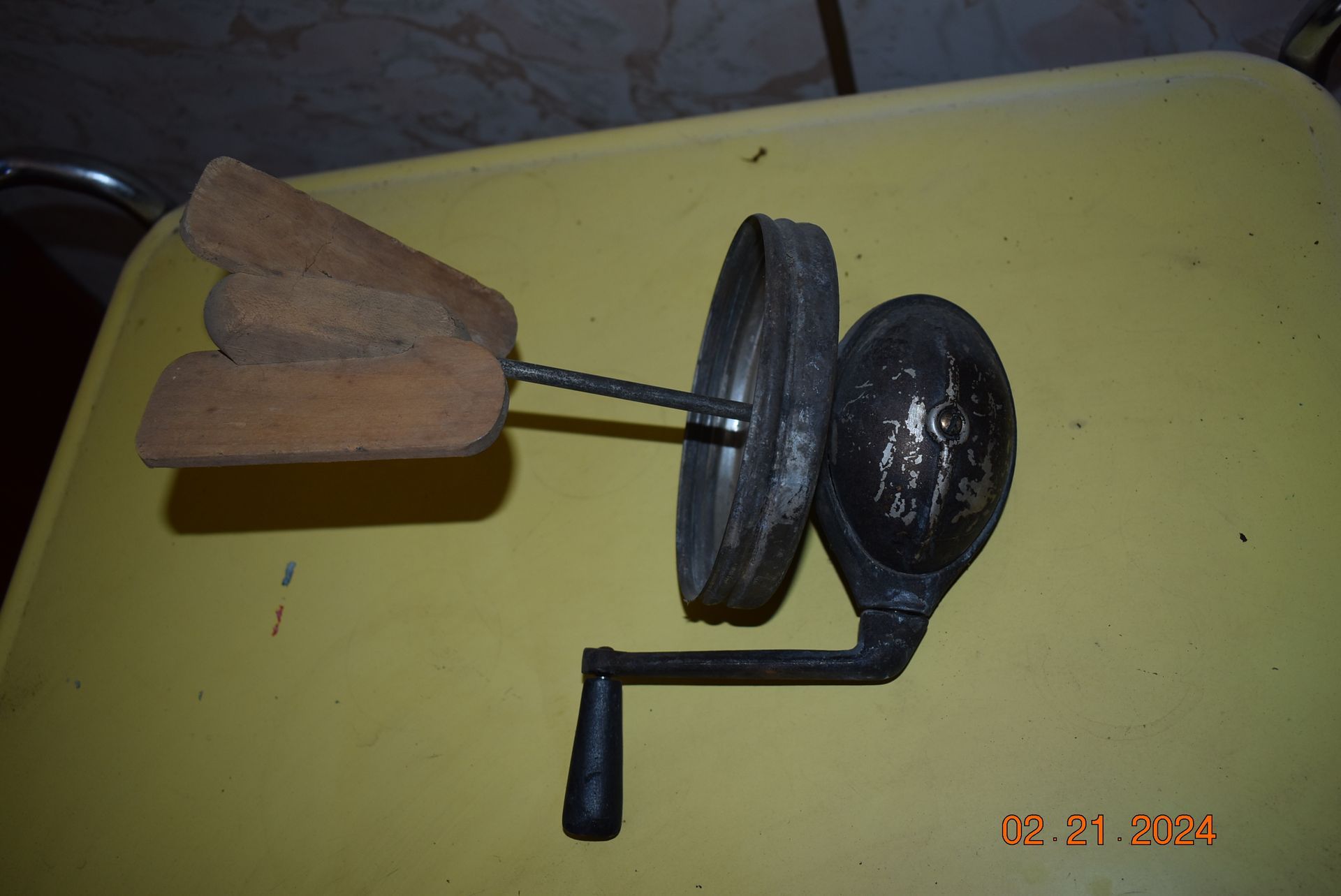 Butter churner 