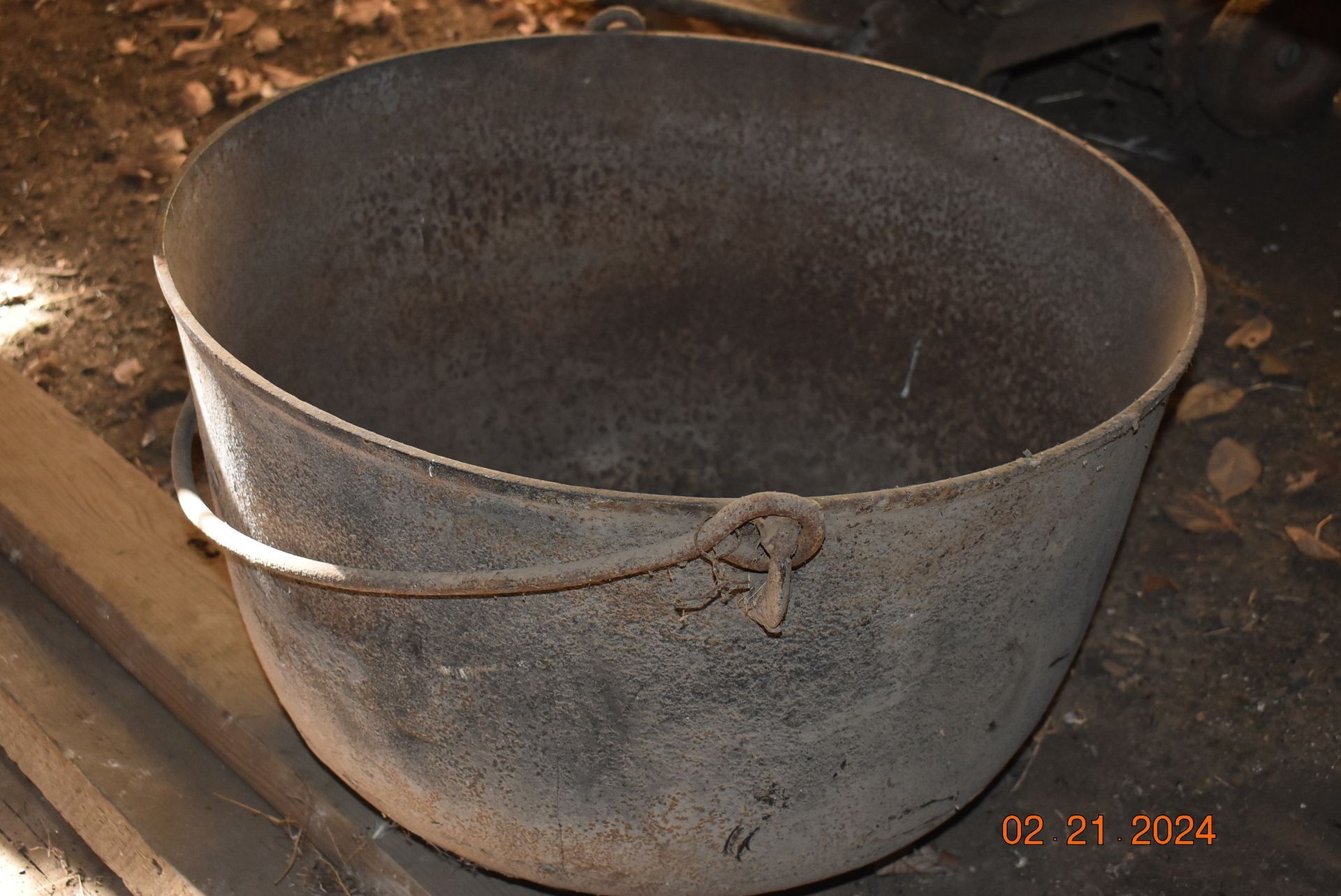 Antique cowboy kettle pot
