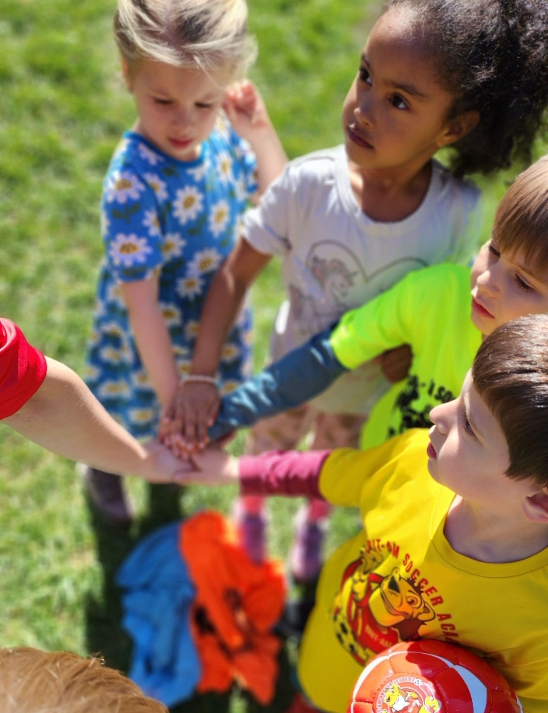 Montessori children in the garden 