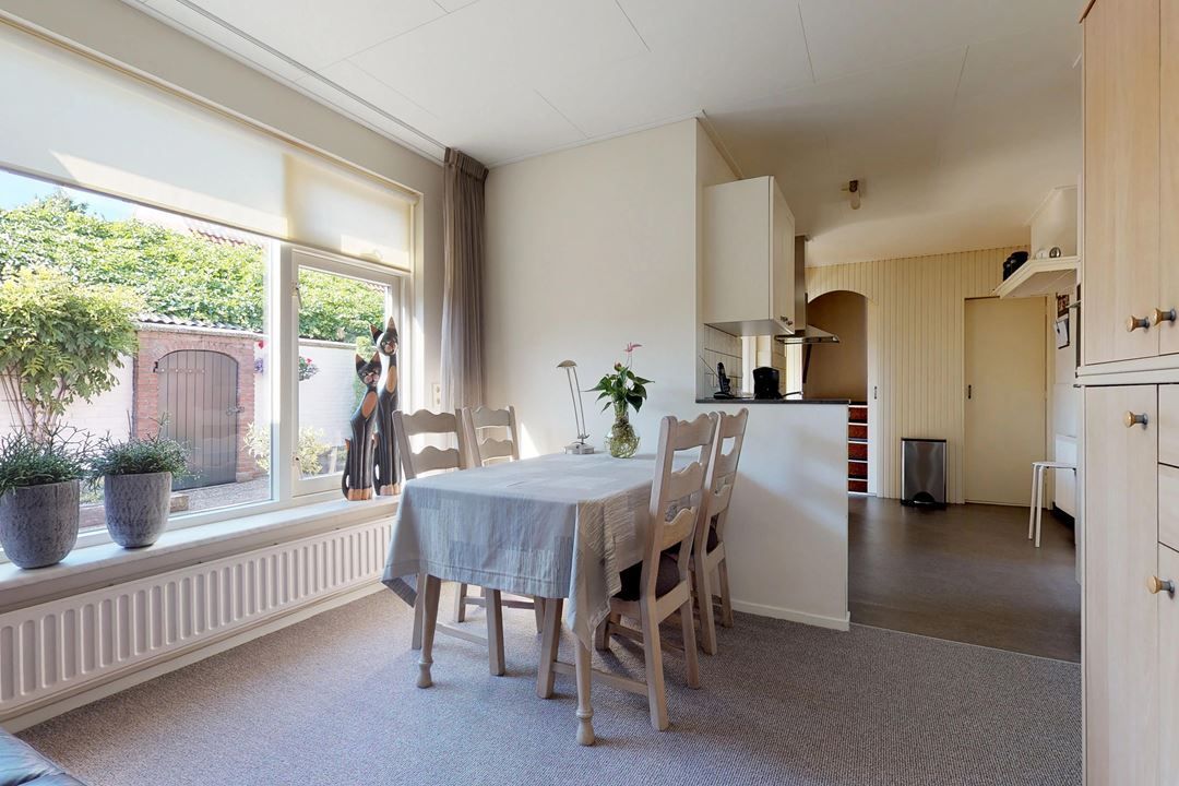 Eetkamer en keukenruimte voor verbouwing van woning