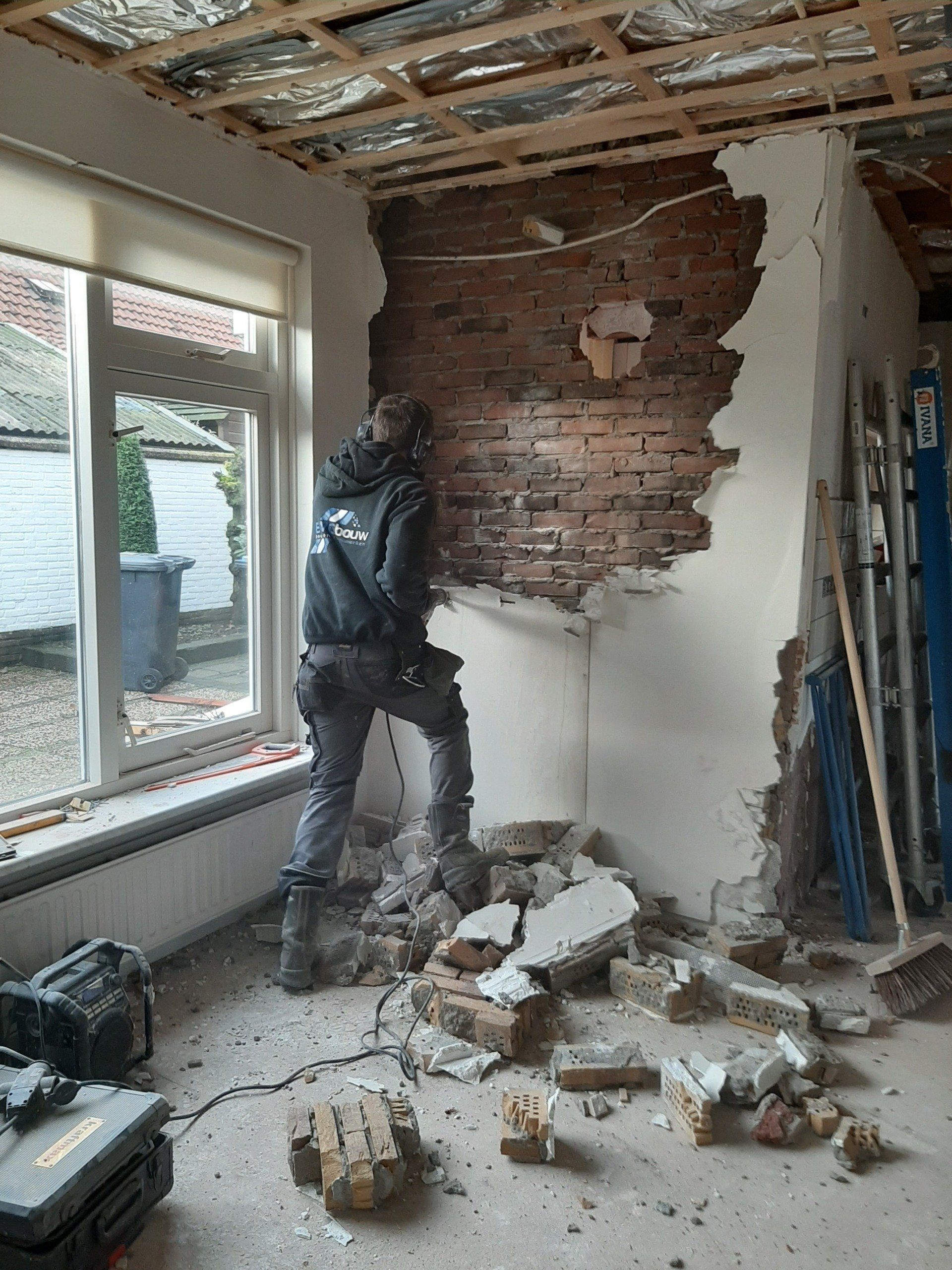 Gevelrenovatie en interieur verbouwing aannemer.