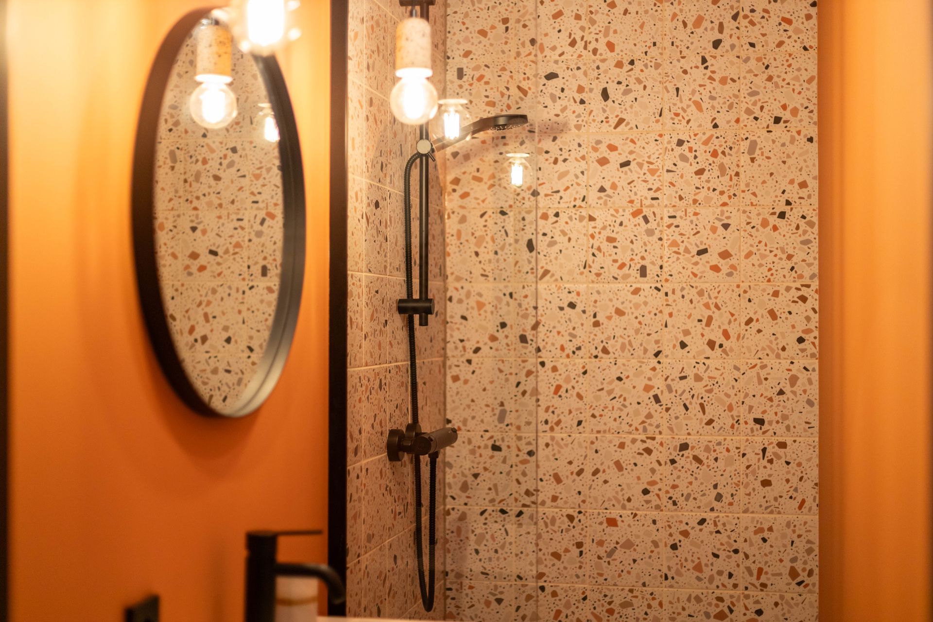 Gerenoveerde moderne badkamer