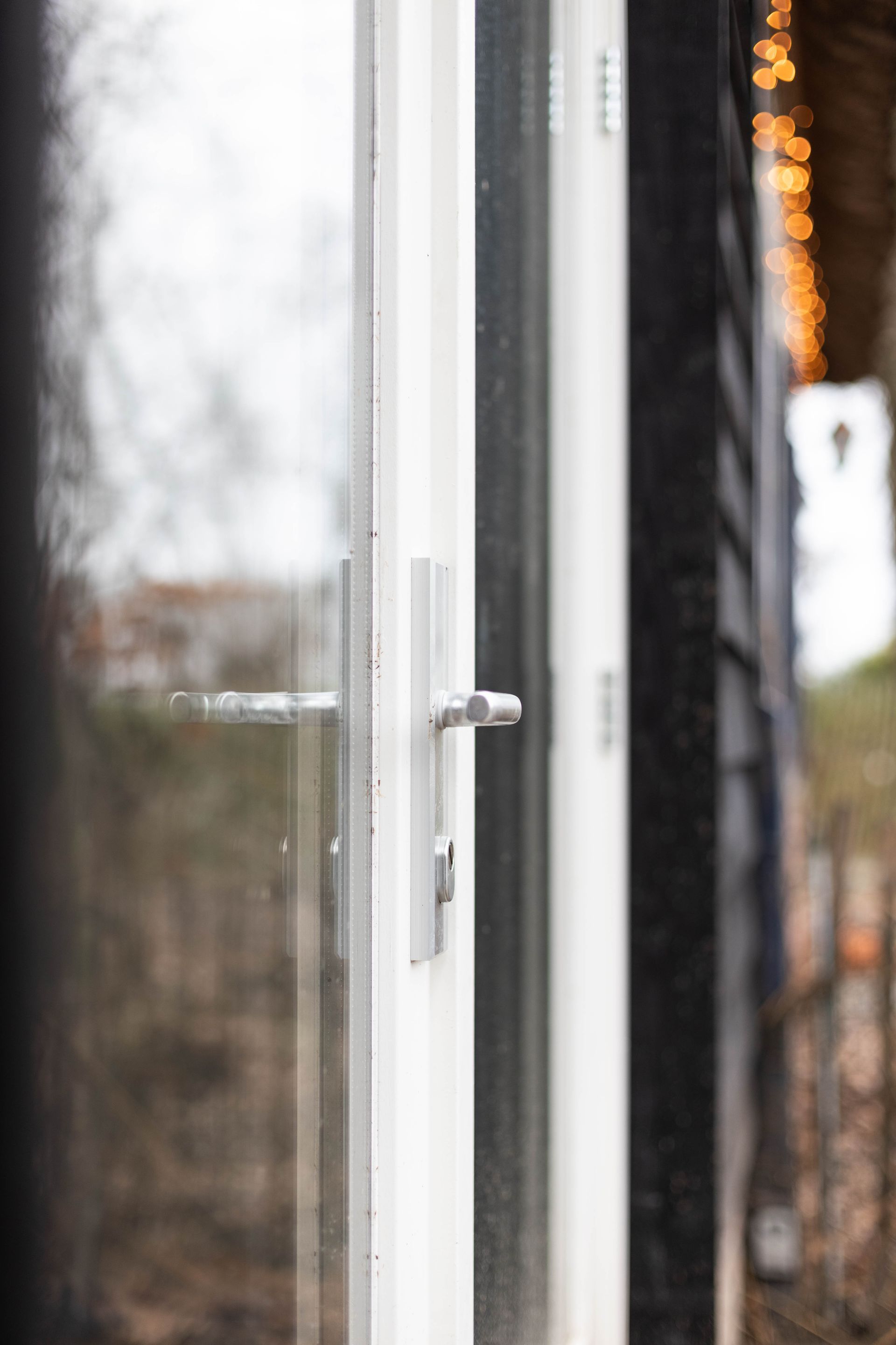 Nieuwbouw bijgebouw met rieten dak