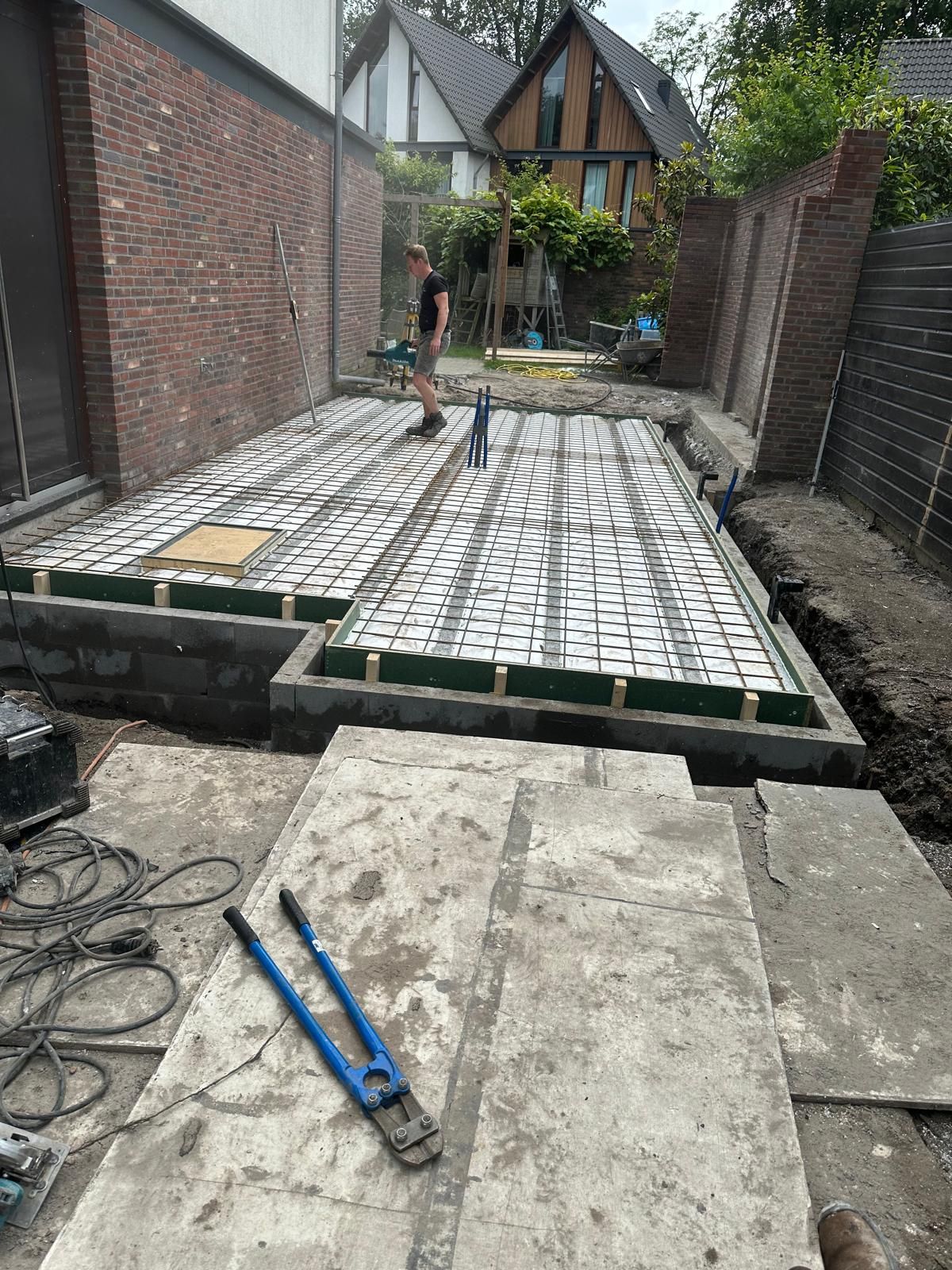Renovatie buitenruimte afwerking.