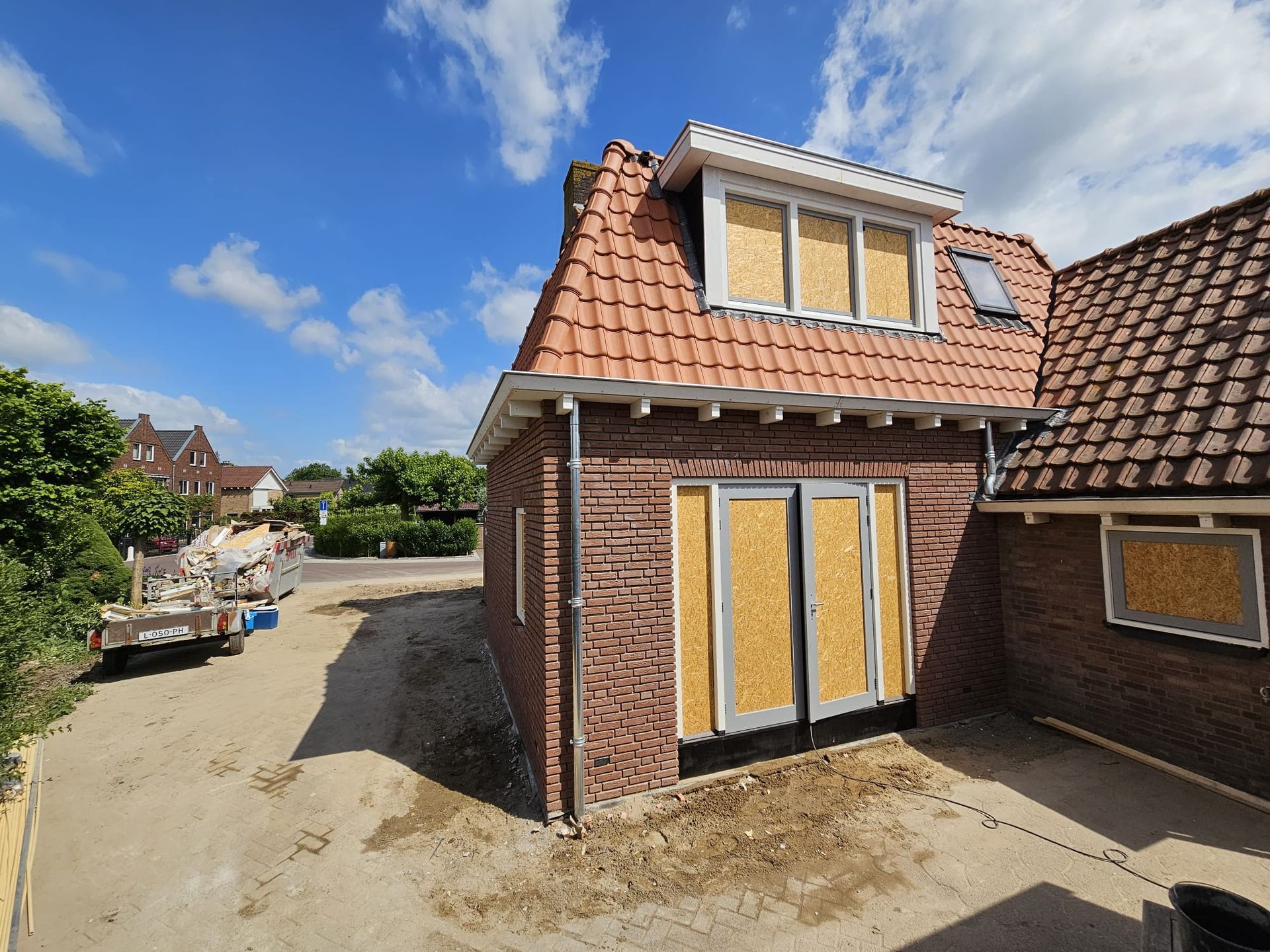 Aanbouw gerenoveerde woning uitbreiding.
