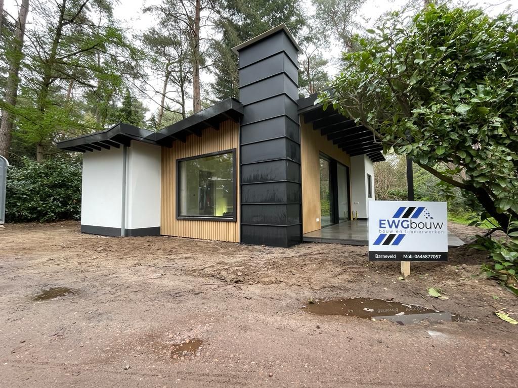 Afgewerkte nieuwbouw woning in bosomgeving