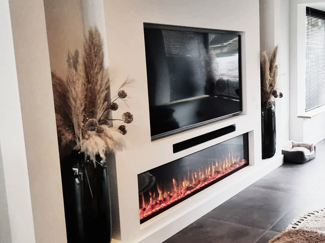 Interieur tv-wand haard. Moderne woonkamer verbouwing