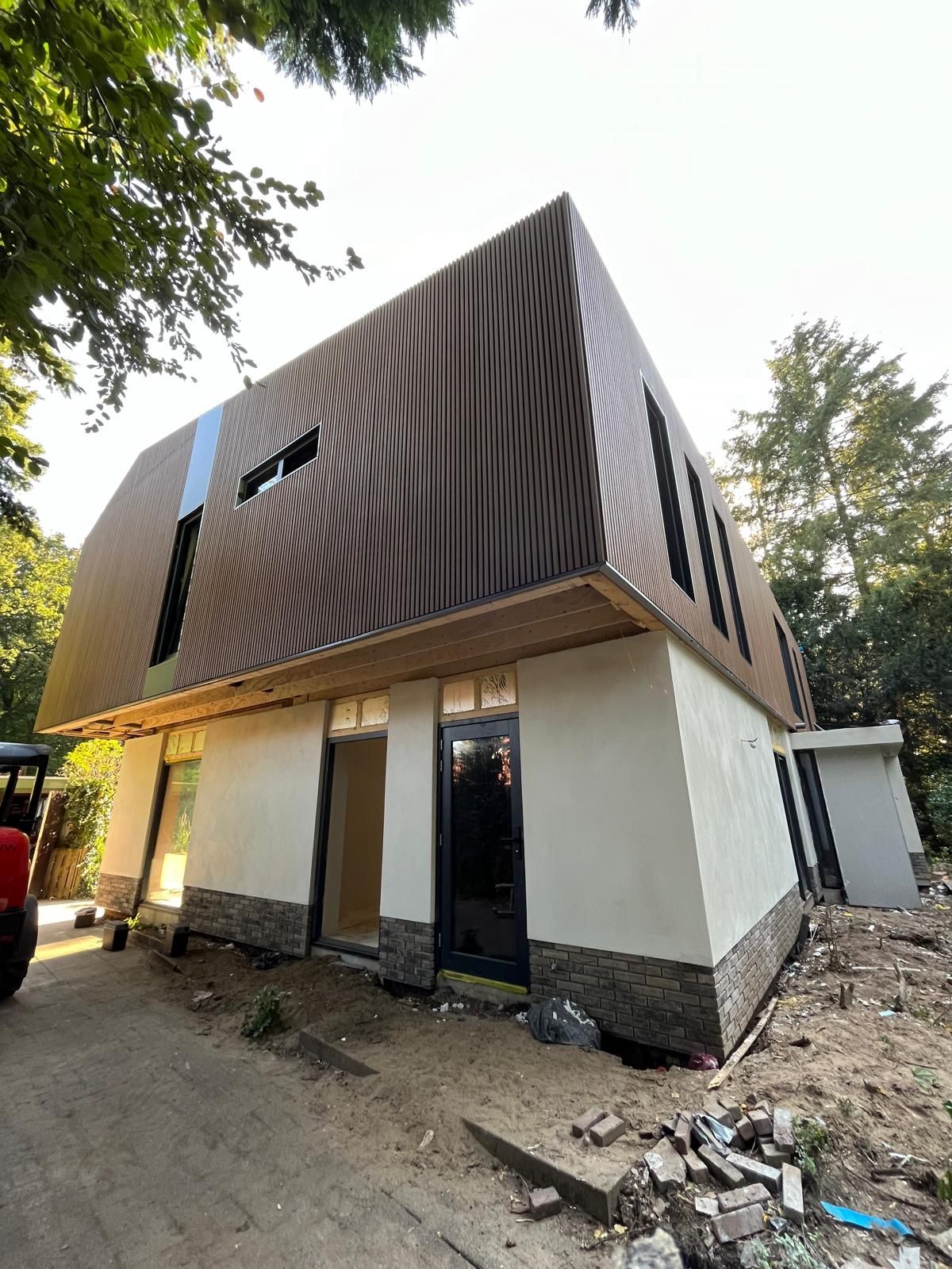 Gerenoveerde houten aanbouw