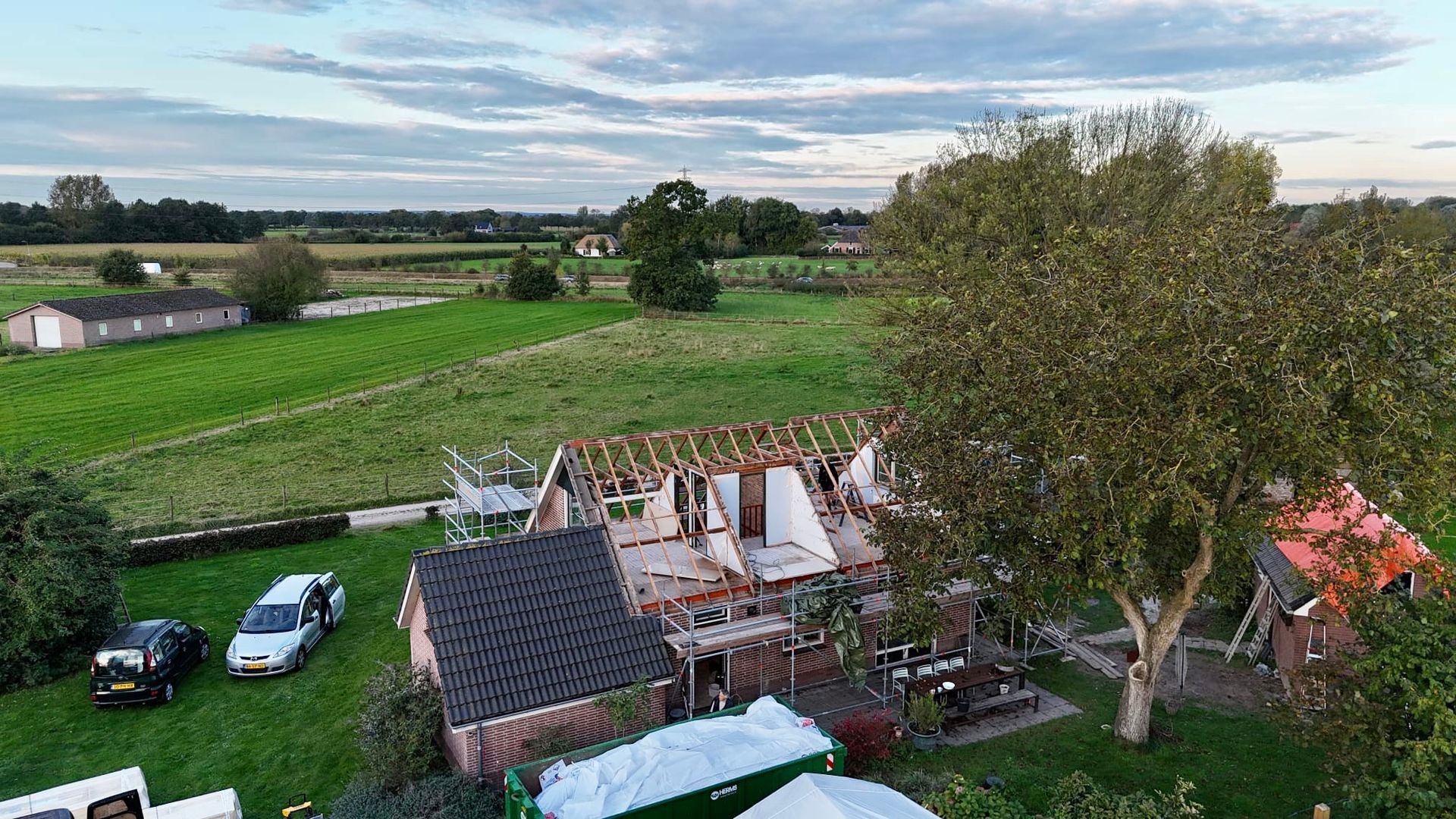 Woningverbouwing en aanbouwwerk.