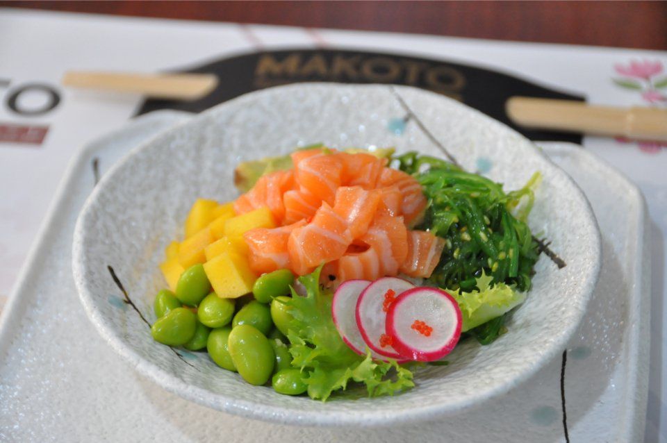 pokè di salmone