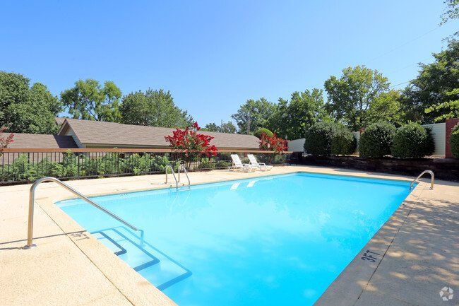 Oakwood Gardens Photo Gallery