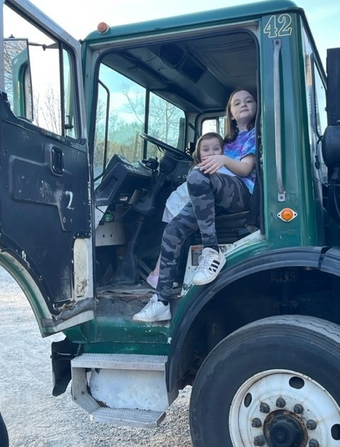 Garbage Truck and Kids