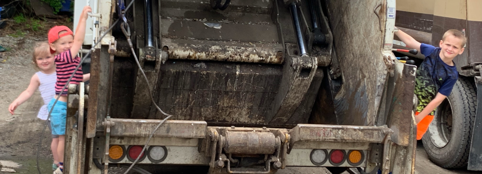 Garbage Truck and Kids