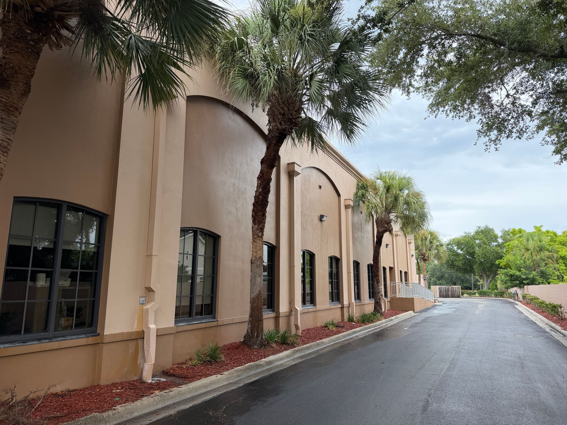 Commercial Building Exterior Washing