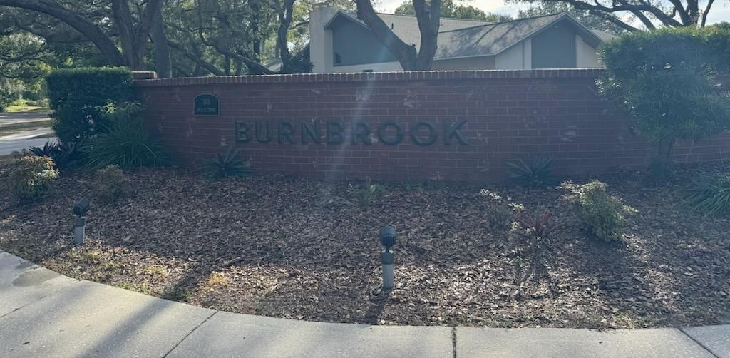 Sign Cleaning for hoa In carrollwood
