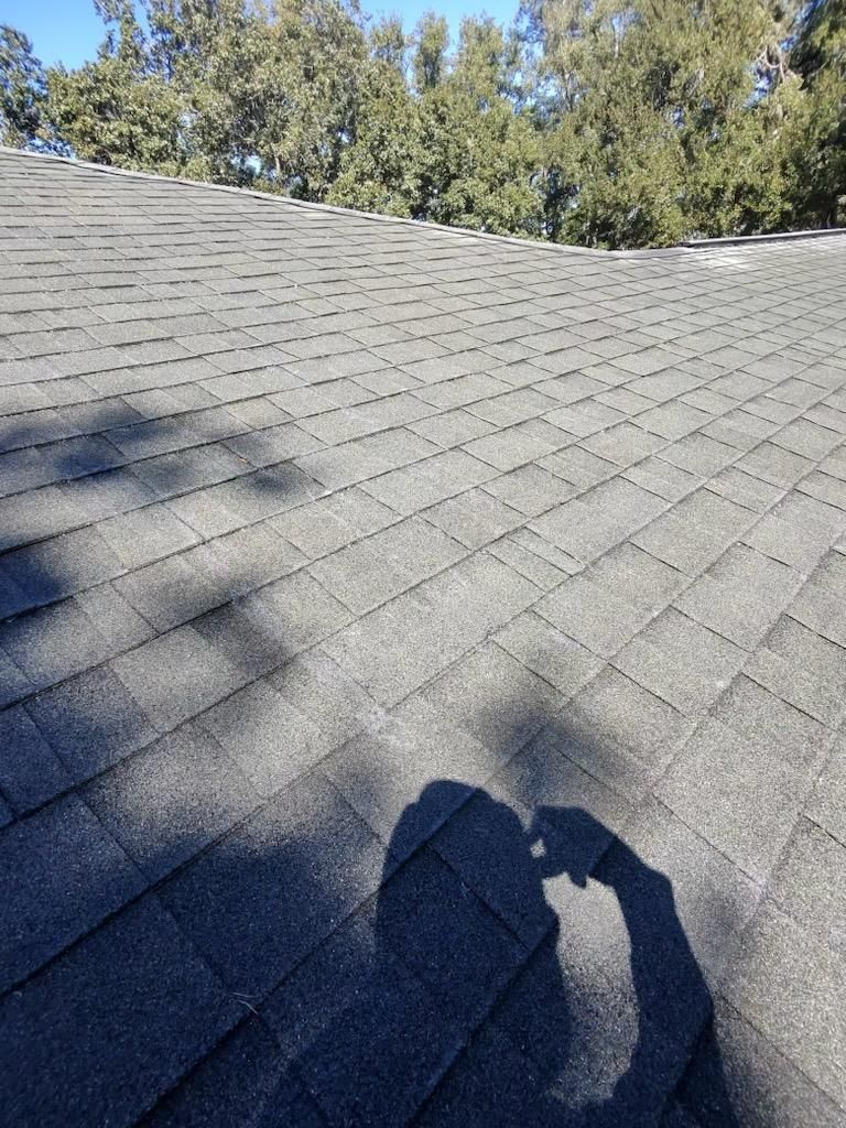 Dirty roof? Professional roof cleaning removes algae, mold, and stains while restoring curb appeal and protecting your home.!