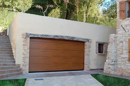 portoncino di ingresso in alluminio in colore bianco