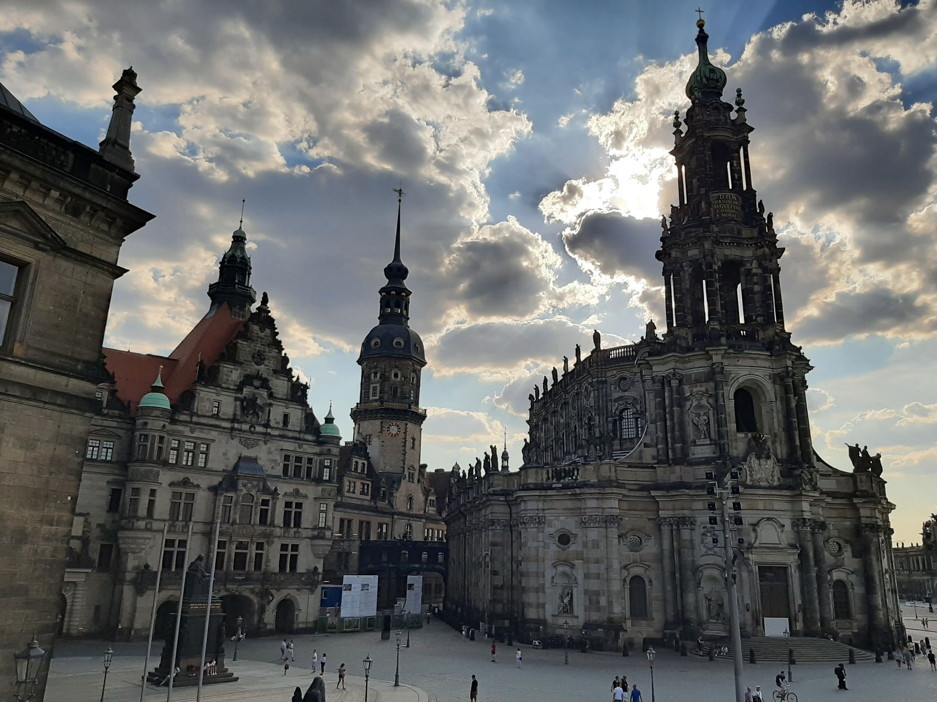 Residenzschloss und Hofkirche Residenzschloss mit Hofkirche in Dresden